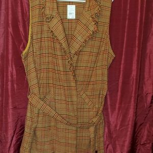 Cato 22w-24w long plaid belted vest.